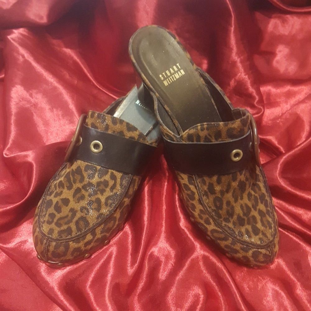 Stewart Weitzman leather leopard clog/mules